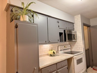 2630 Crestview Drive Property Photo 7