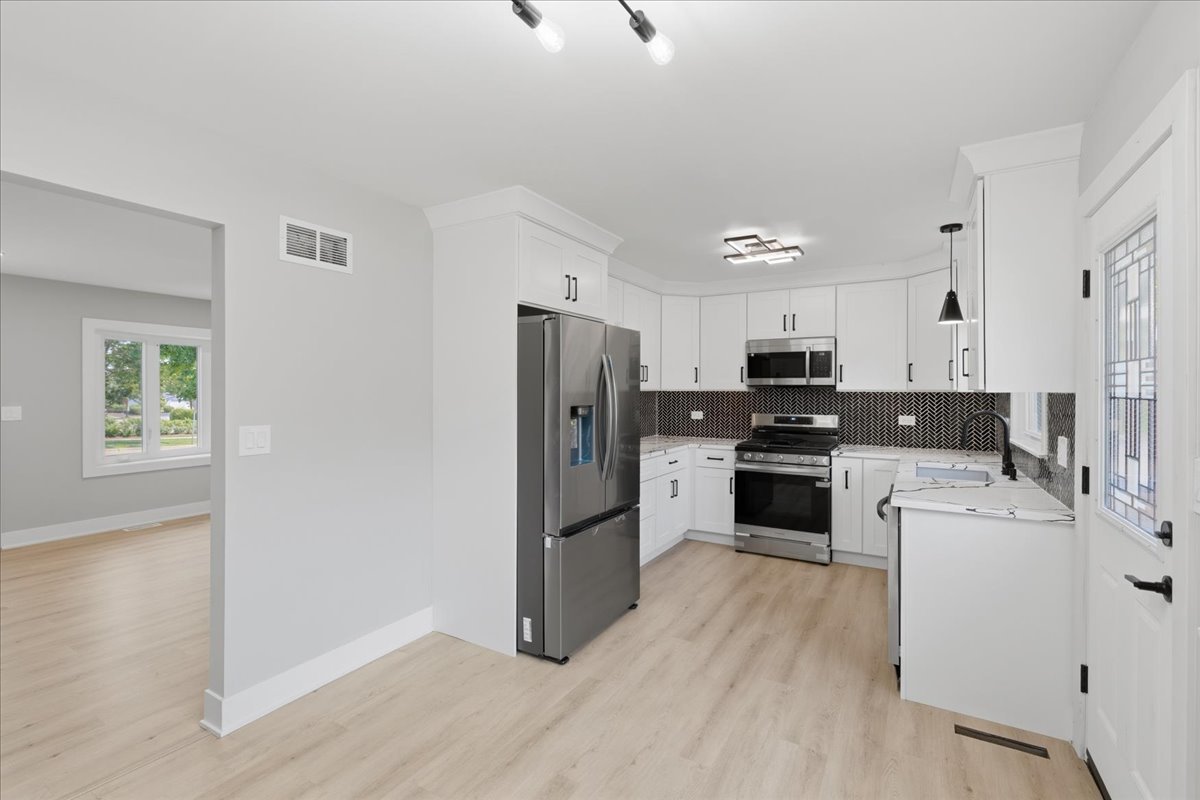 37 E Weathersfield Way Property Photo 15