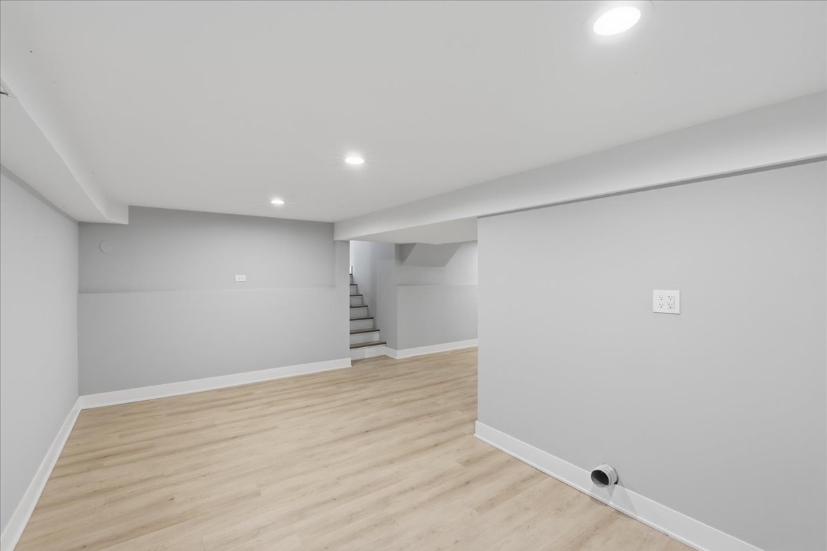 37 E Weathersfield Way Property Photo 17