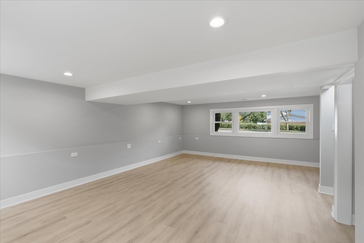 37 E Weathersfield Way Property Photo 18