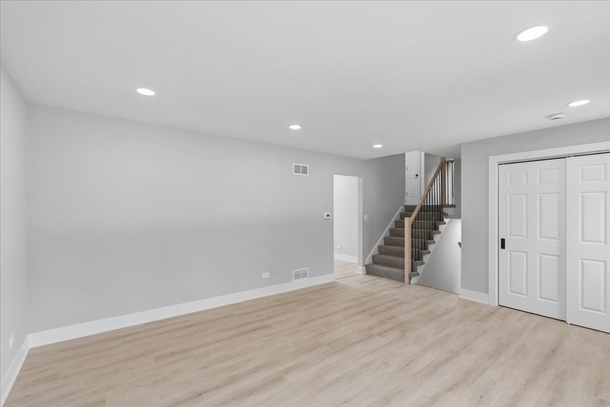 37 E Weathersfield Way Property Photo 24