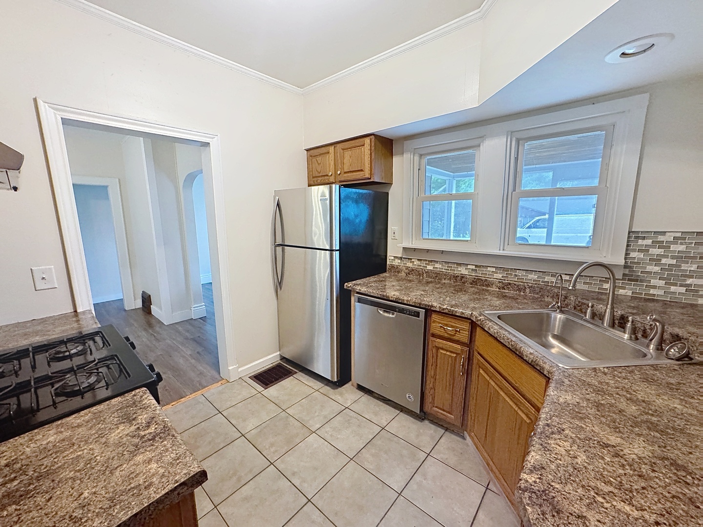 1156 33rd Avenue Property Photo 9