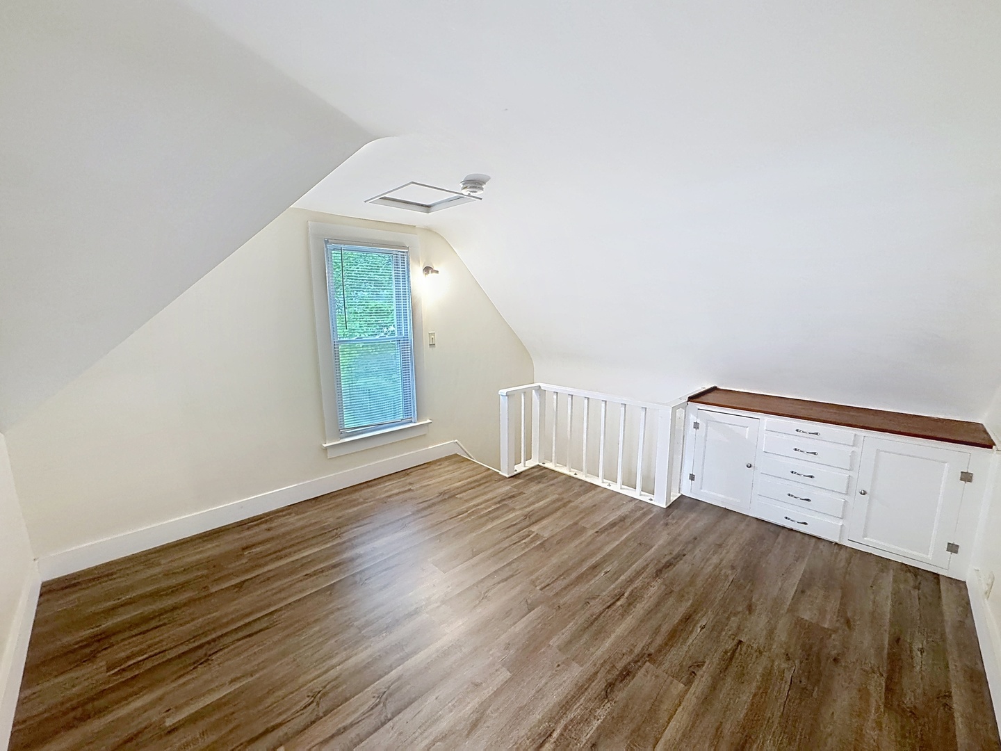 1156 33rd Avenue Property Photo 12