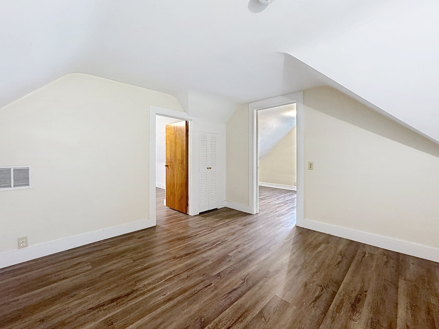 1156 33rd Avenue Property Photo 13
