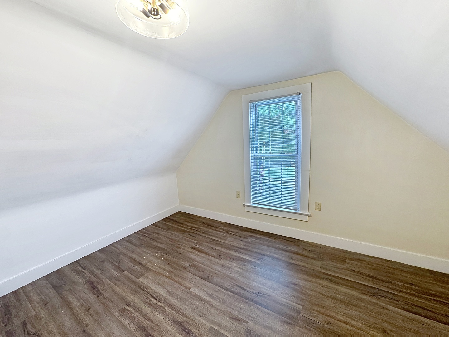 1156 33rd Avenue Property Photo 15
