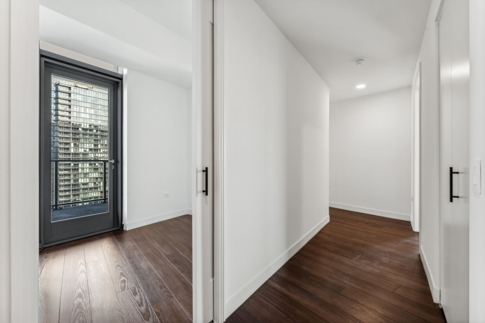350 N Canal Street 3207 Property Photo 6