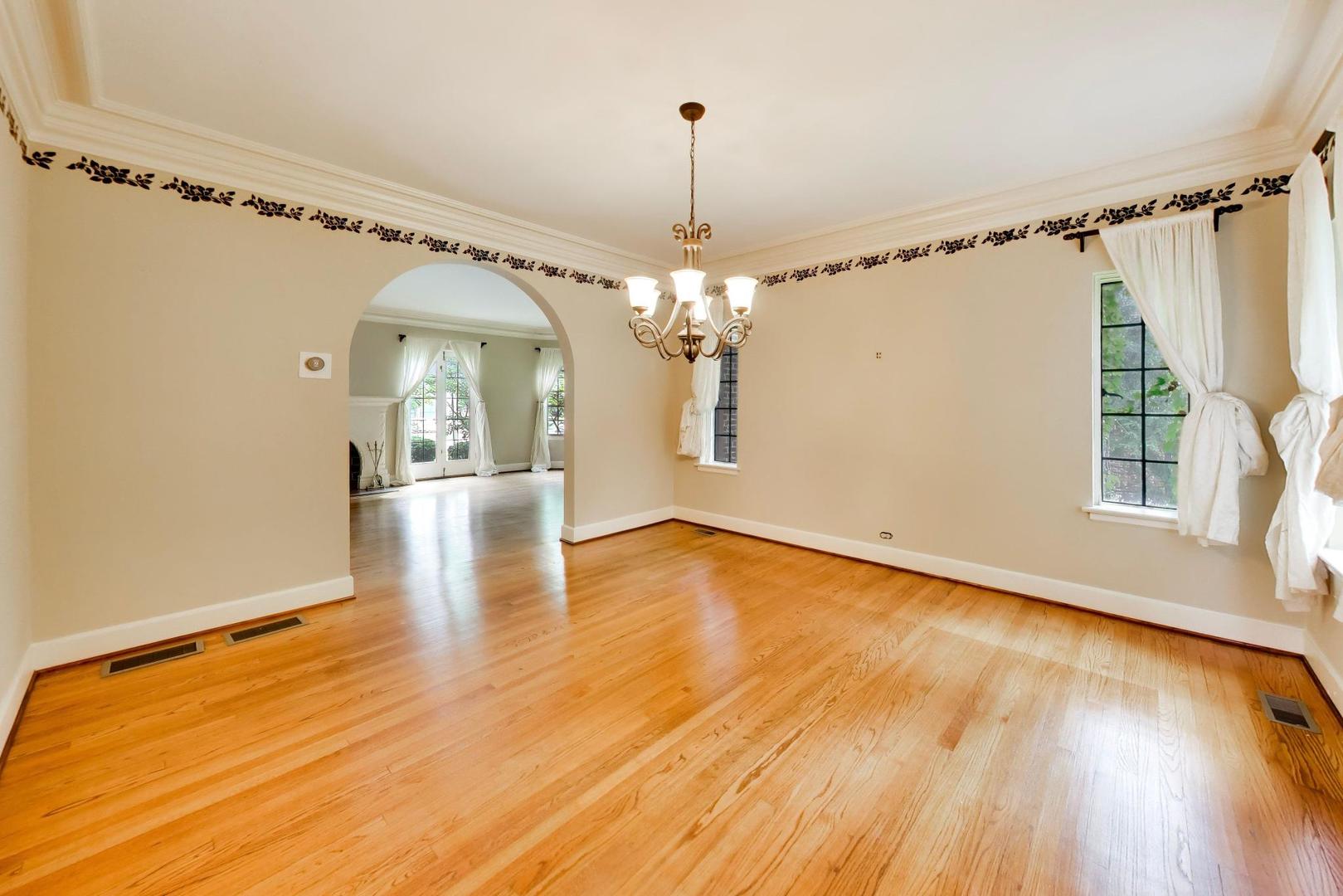 1240 William Street Property Photo 8