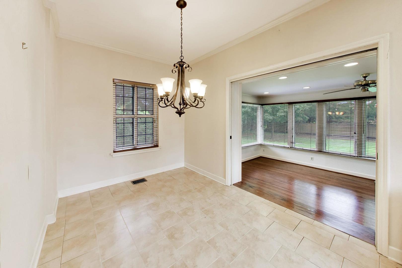 1240 William Street Property Photo 15
