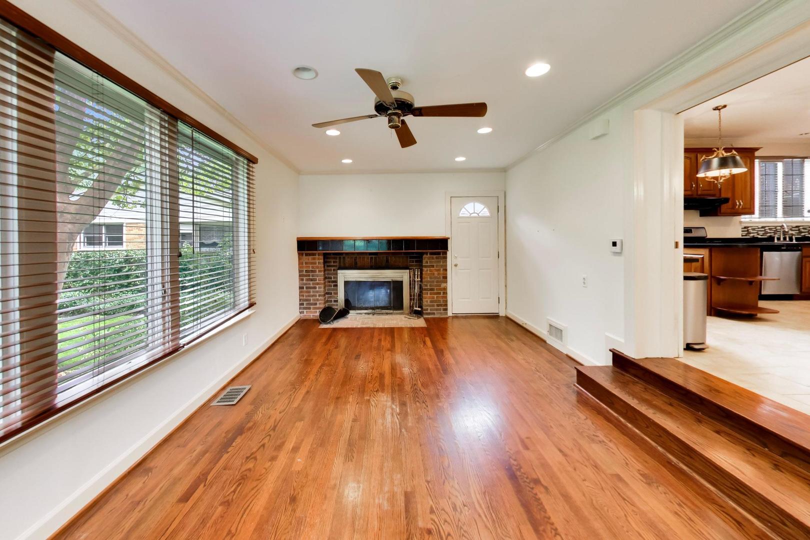 1240 William Street Property Photo 17