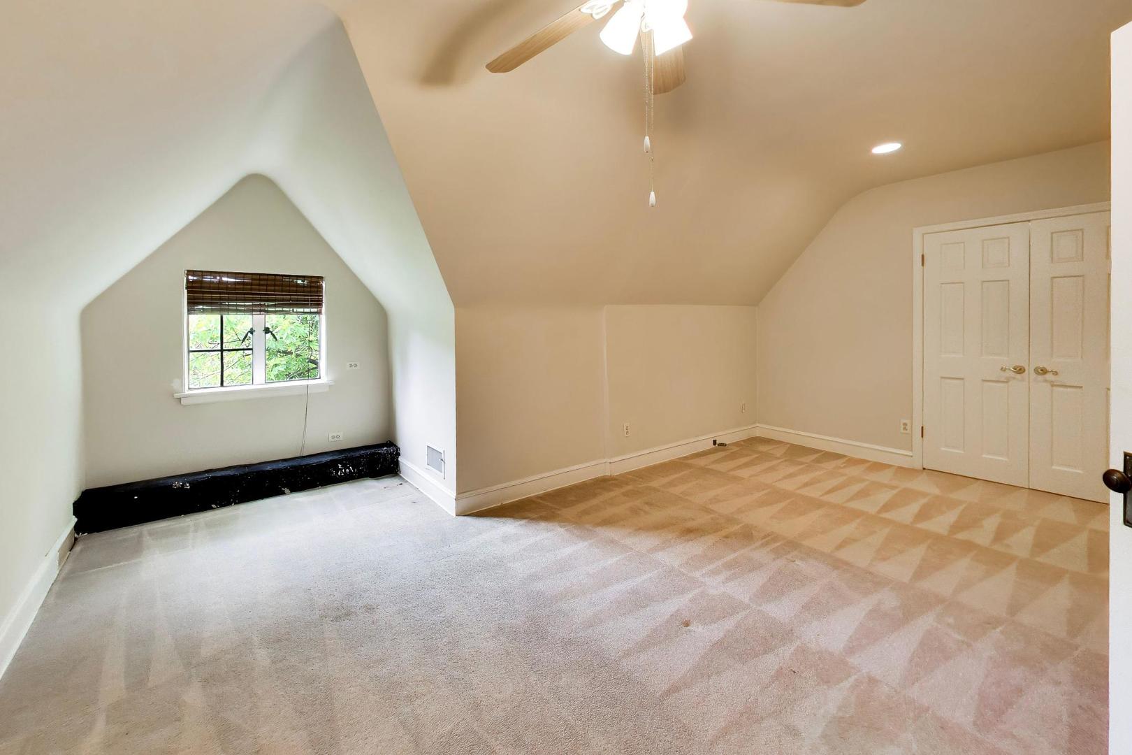 1240 William Street Property Photo 29