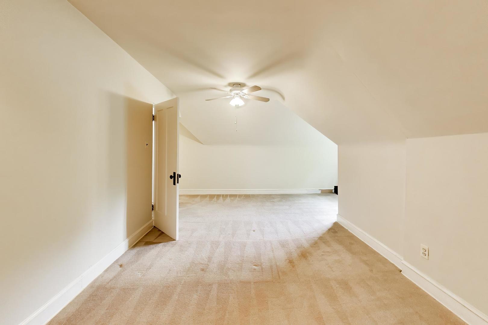 1240 William Street Property Photo 30