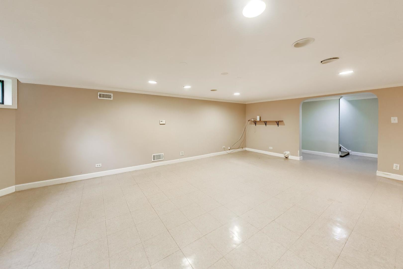 1240 William Street Property Photo 34