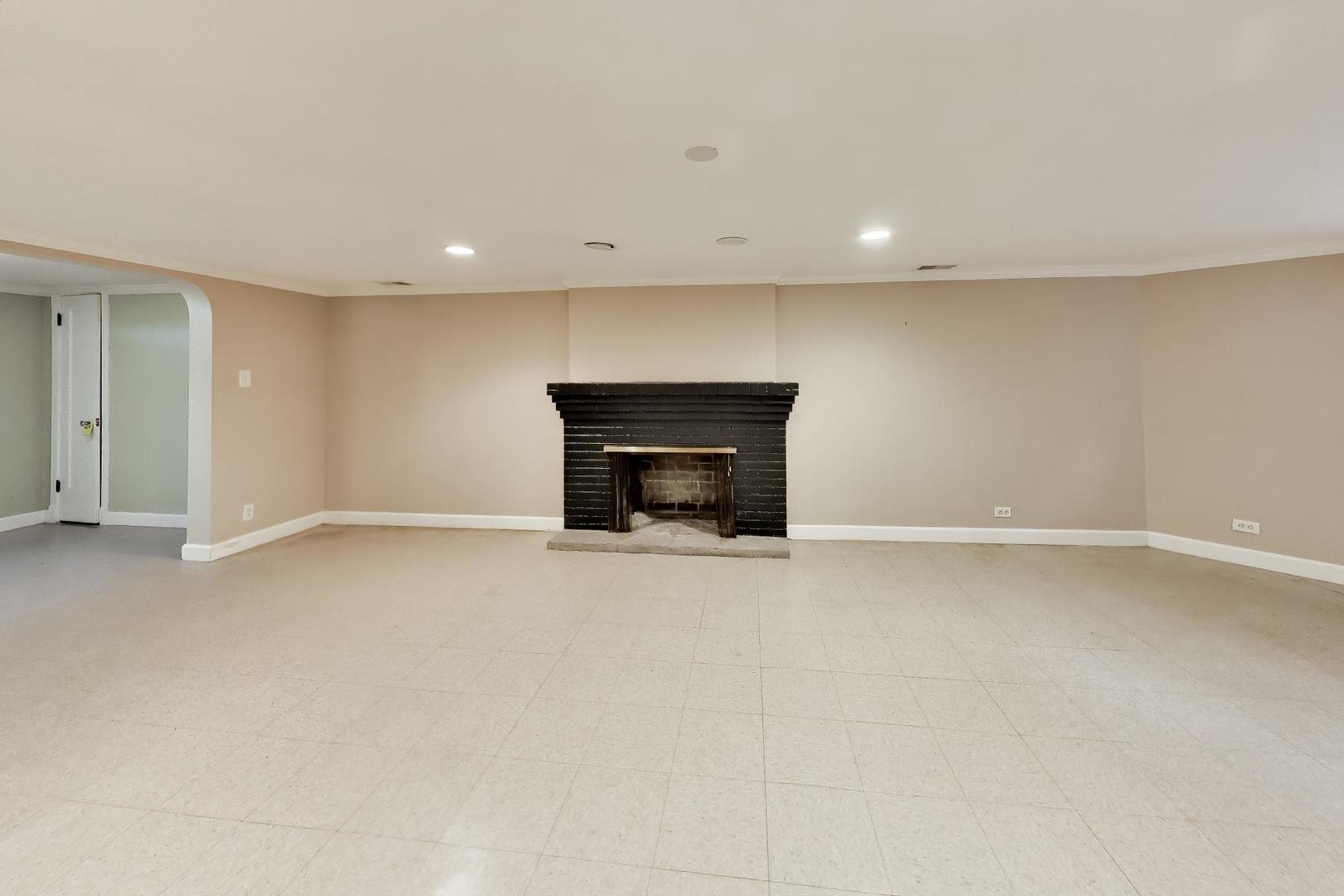 1240 William Street Property Photo 35