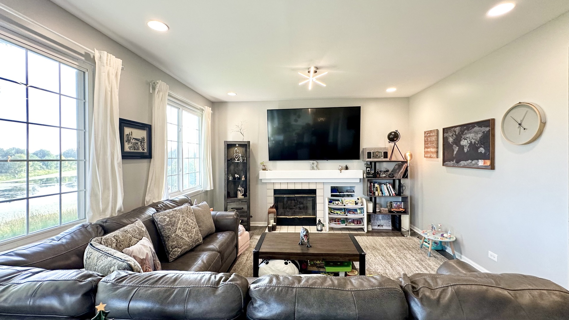 2443 Baldwin Court Property Photo 8