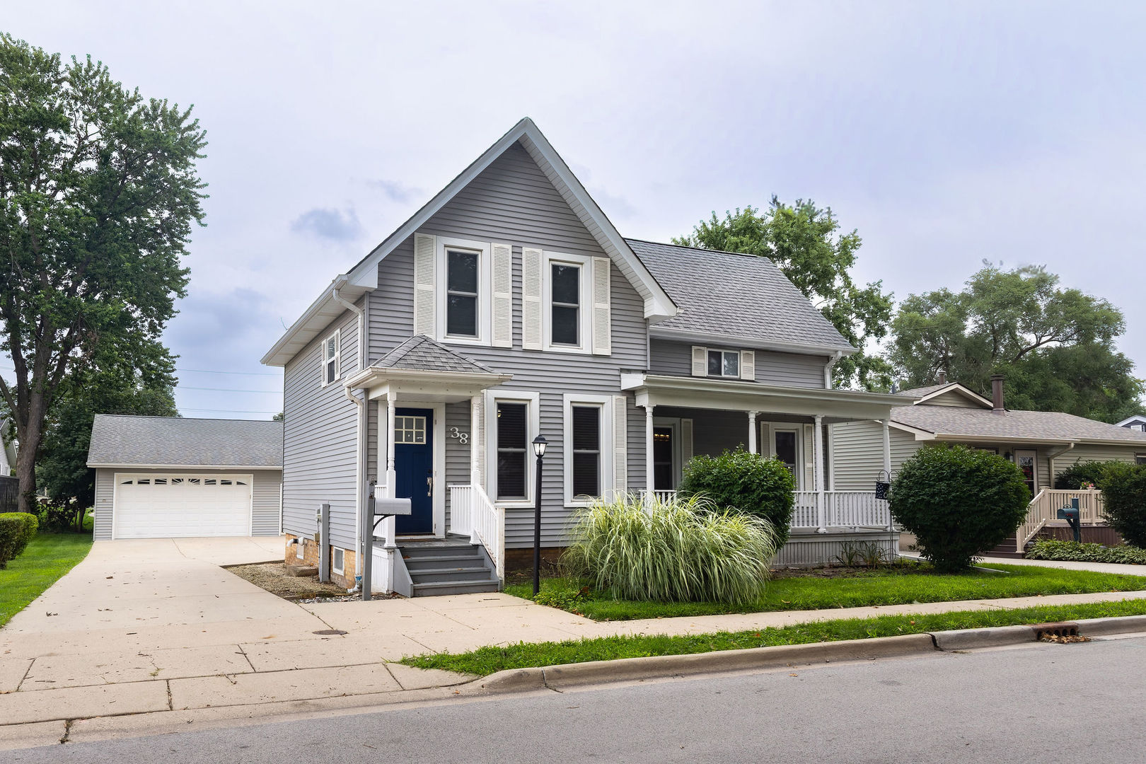 38 N GREEN Street Property Photo 1