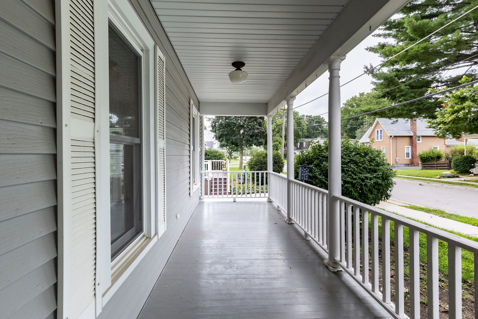 38 N Green Street Property Photo 3