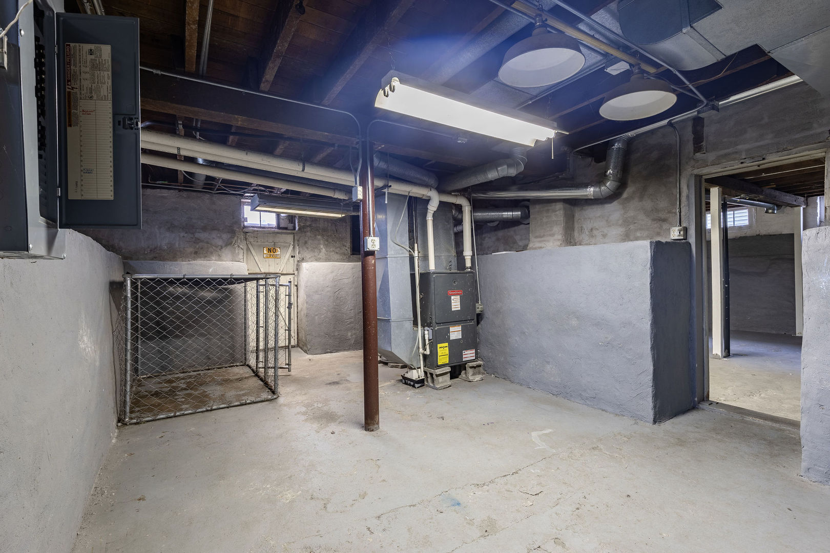 38 N Green Street Property Photo 29