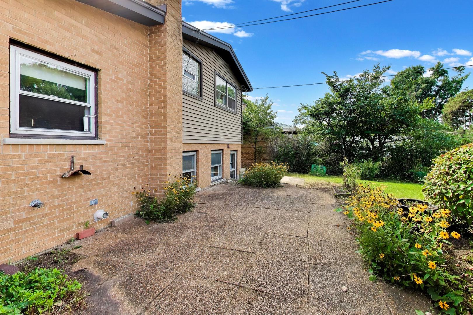 138 N Elmwood Avenue Property Photo 17