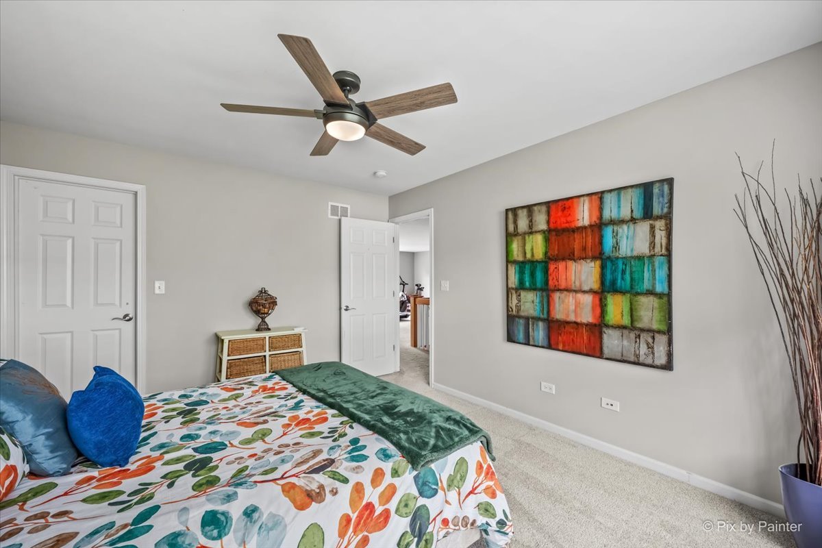 1075 Robinson Street Property Photo 36