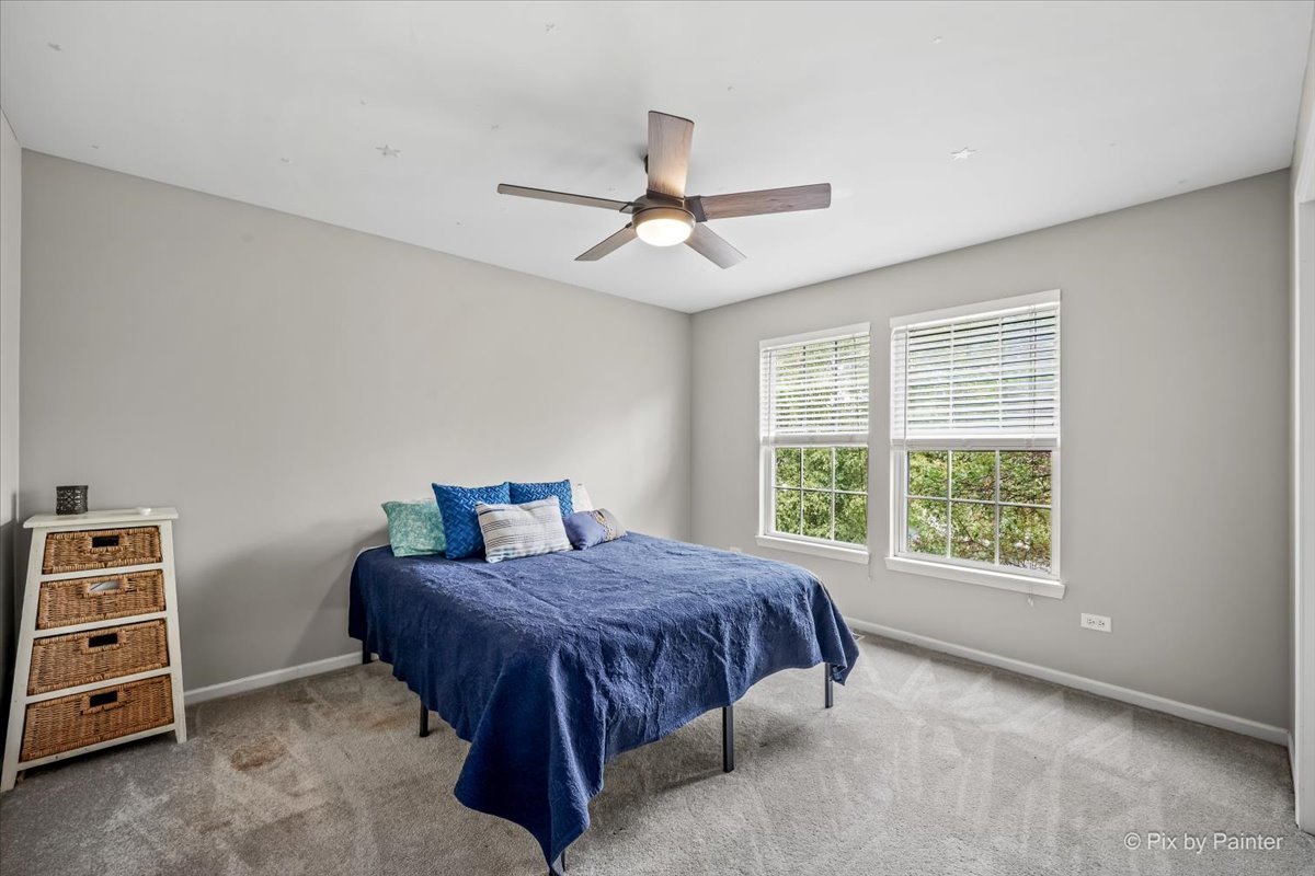 1075 Robinson Street Property Photo 37