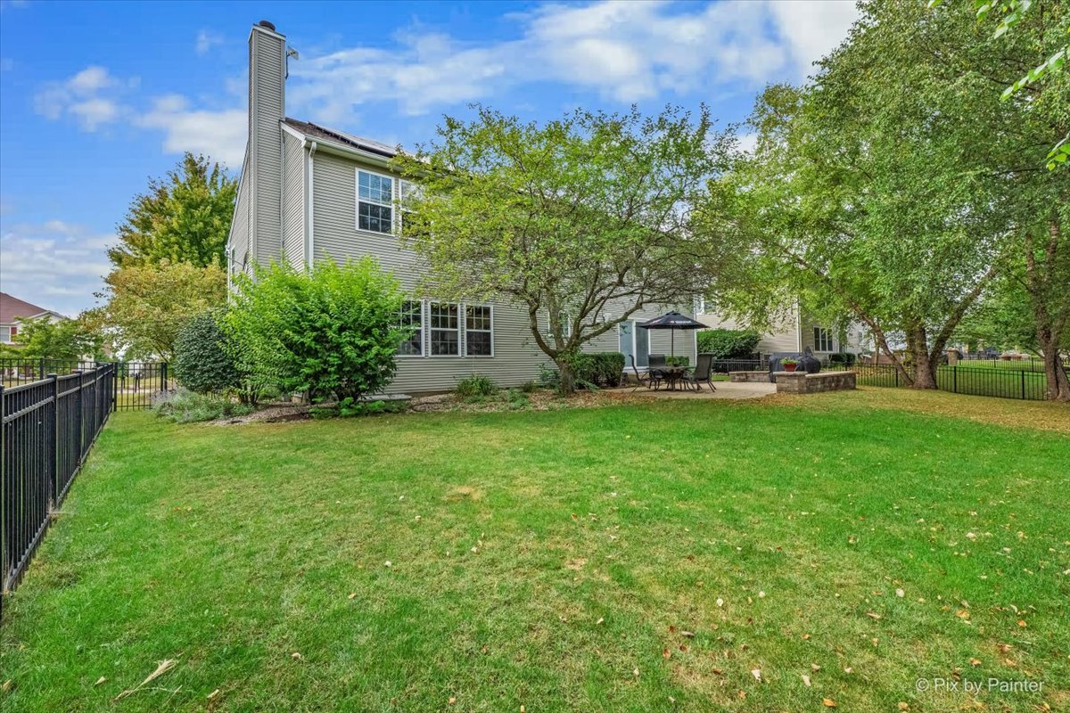 1075 Robinson Street Property Photo 43