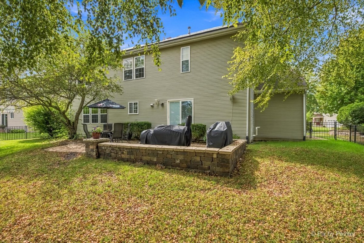 1075 Robinson Street Property Photo 44