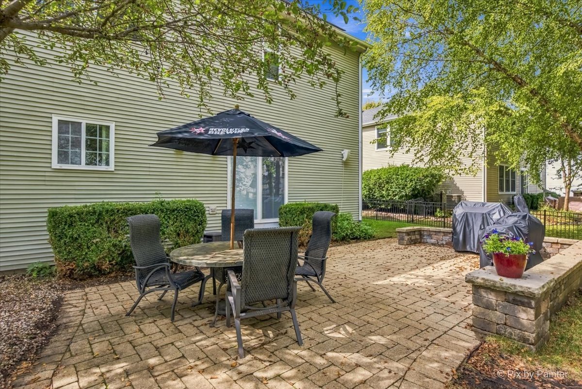 1075 Robinson Street Property Photo 46