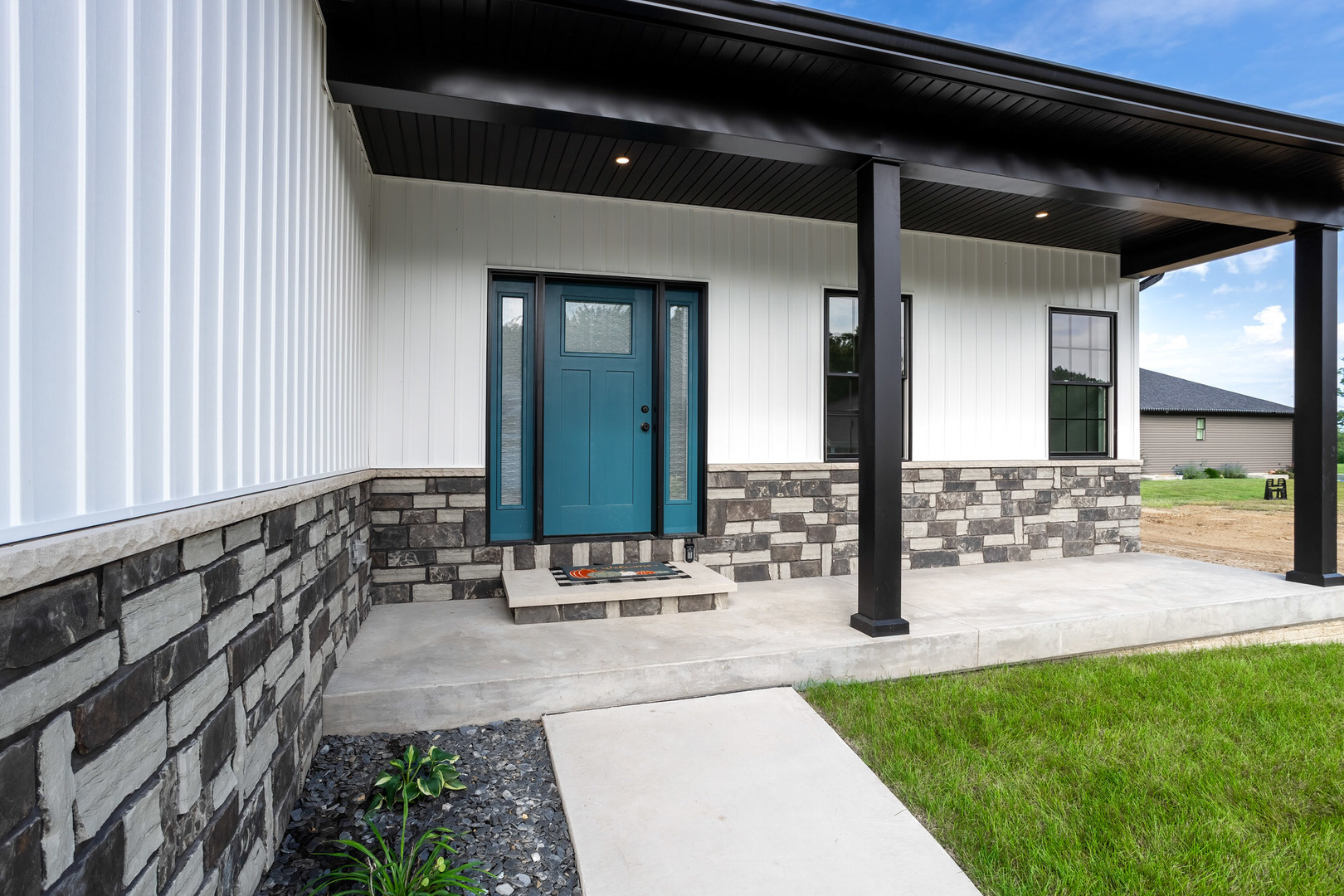 702 Deer Woods Drive Property Photo 2