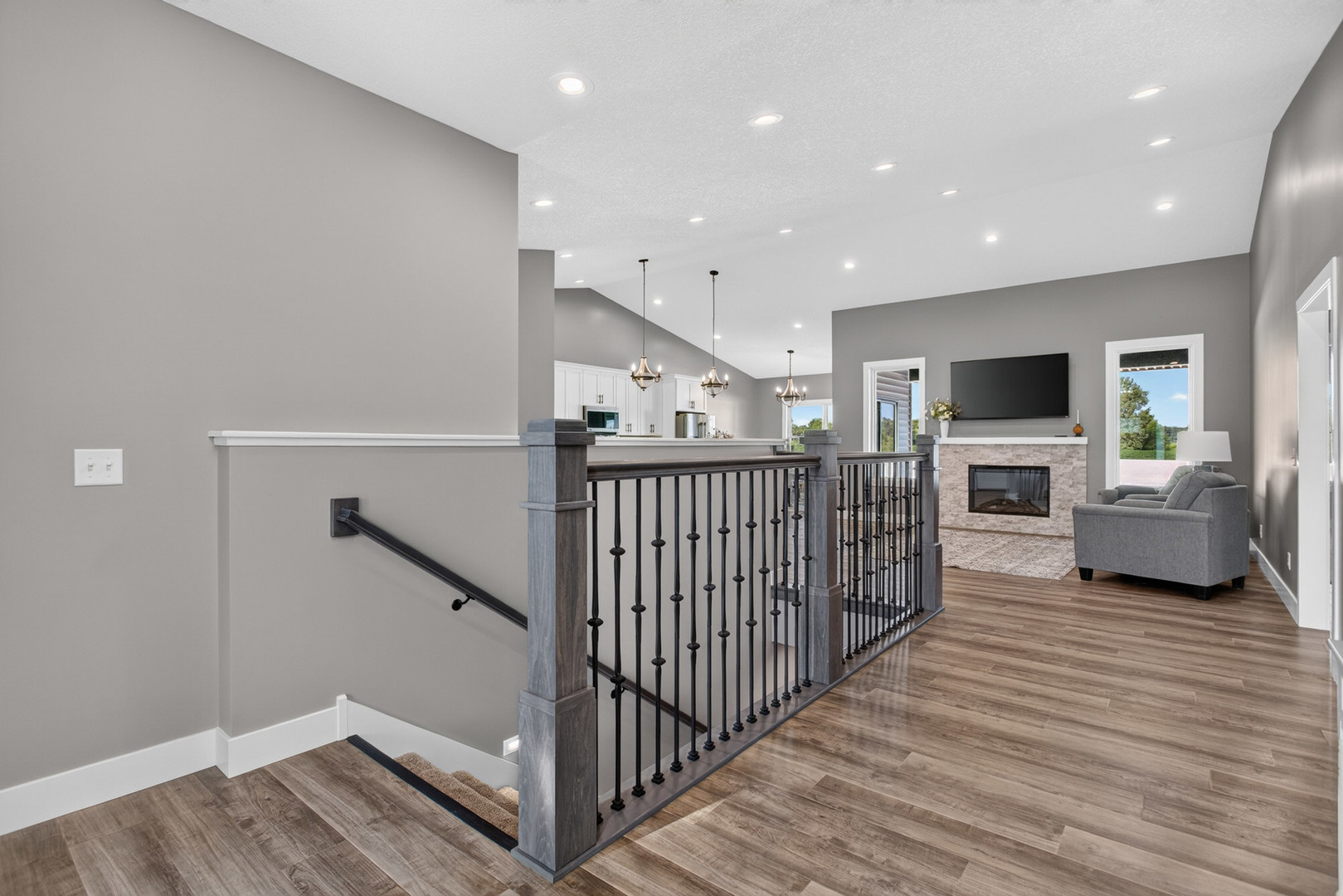 702 Deer Woods Drive Property Photo 4