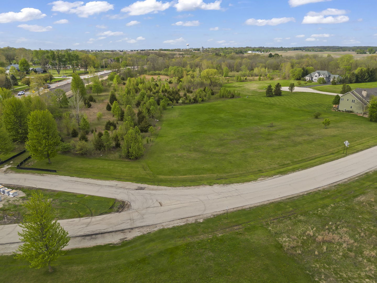 8032 Shadow Creek Lane Property Photo 11