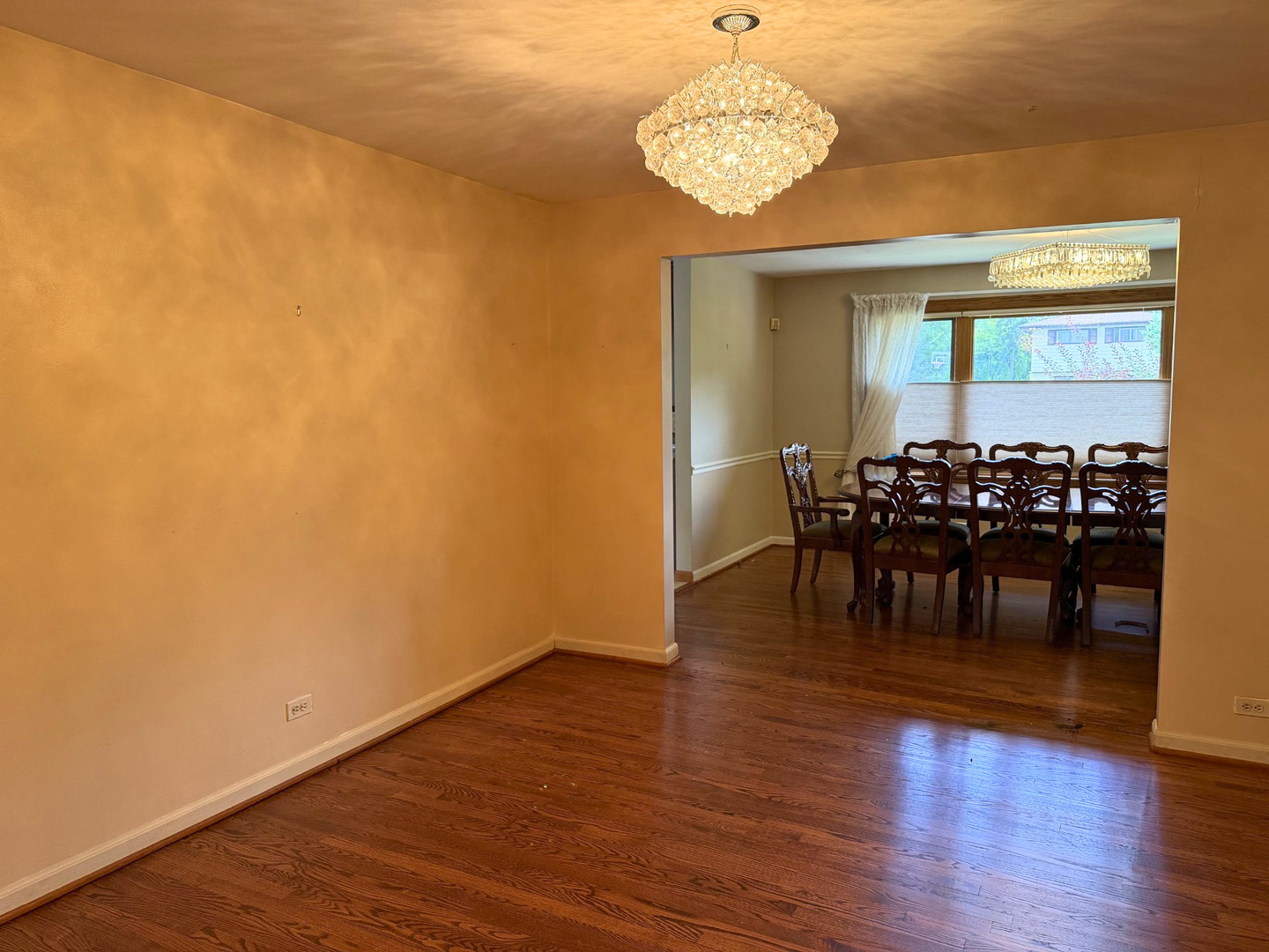 1009 S Ahrens Avenue Property Photo 6