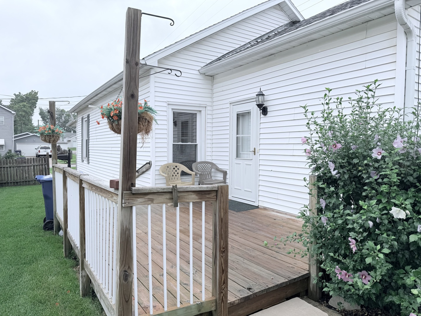 828 Tonti Street Property Photo 3