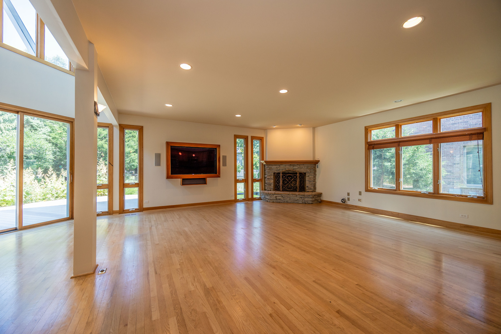 3404 Meadow Lane Property Photo 6