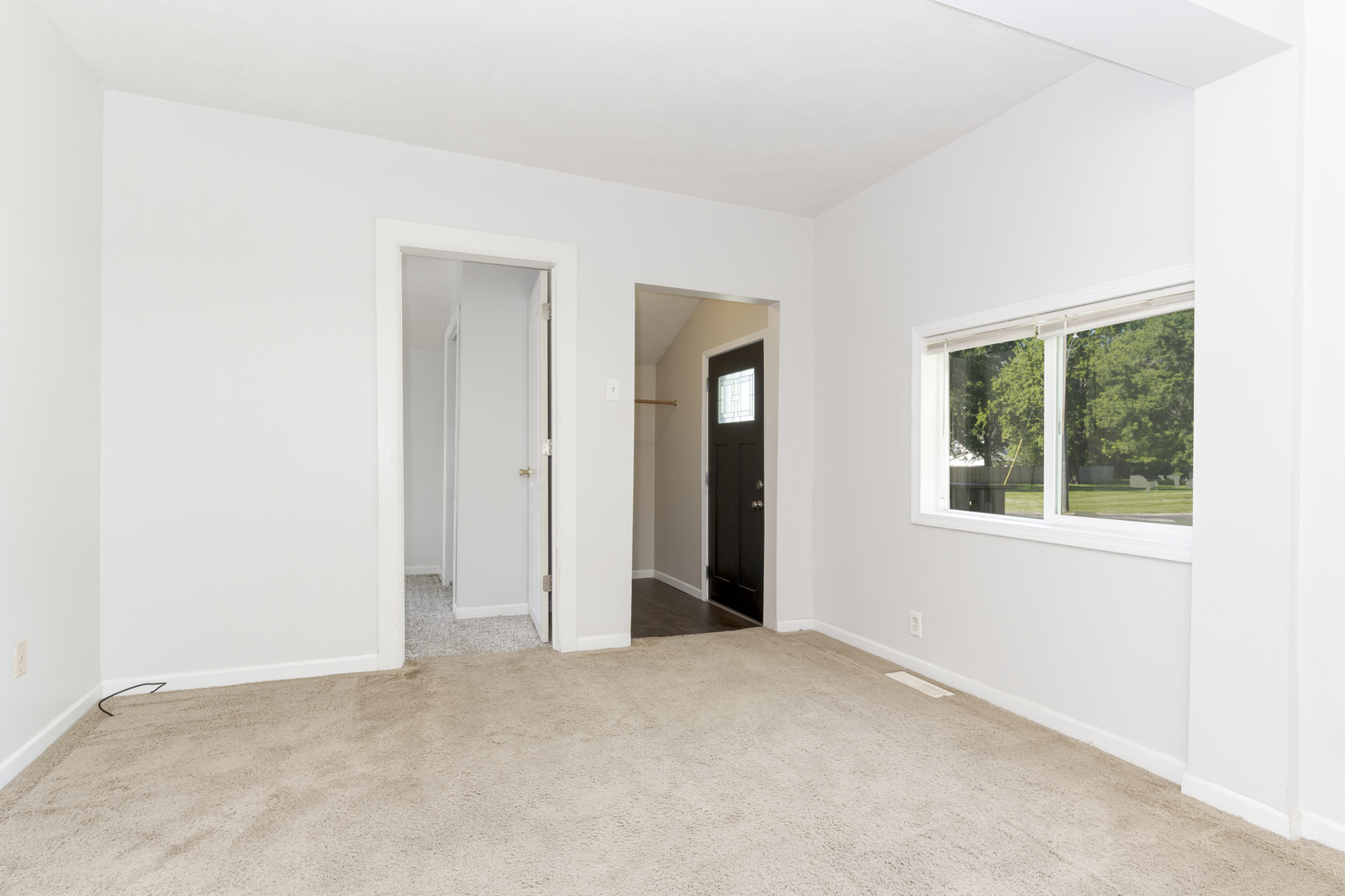 55 Maple Street Property Photo 12