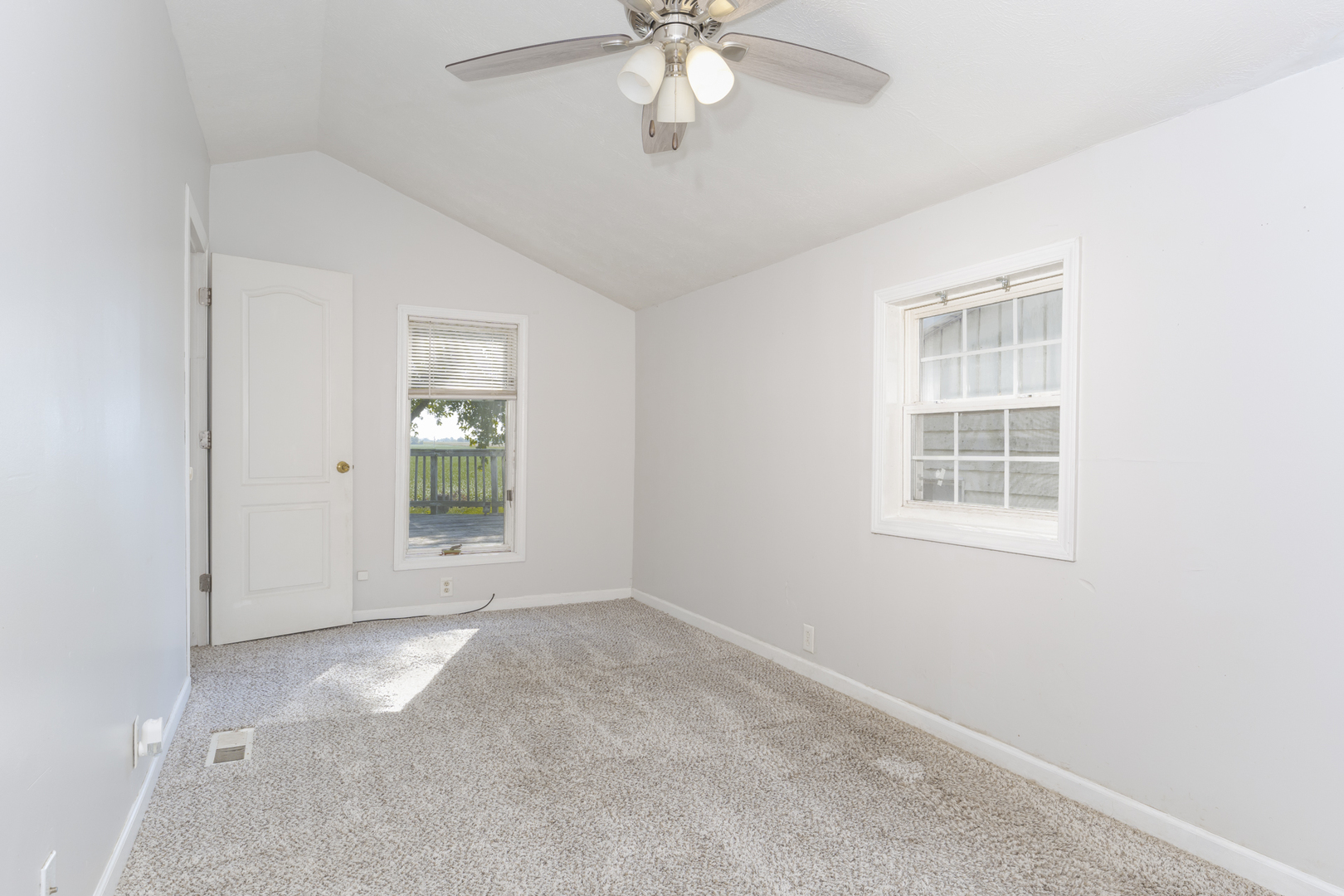 55 Maple Street Property Photo 20