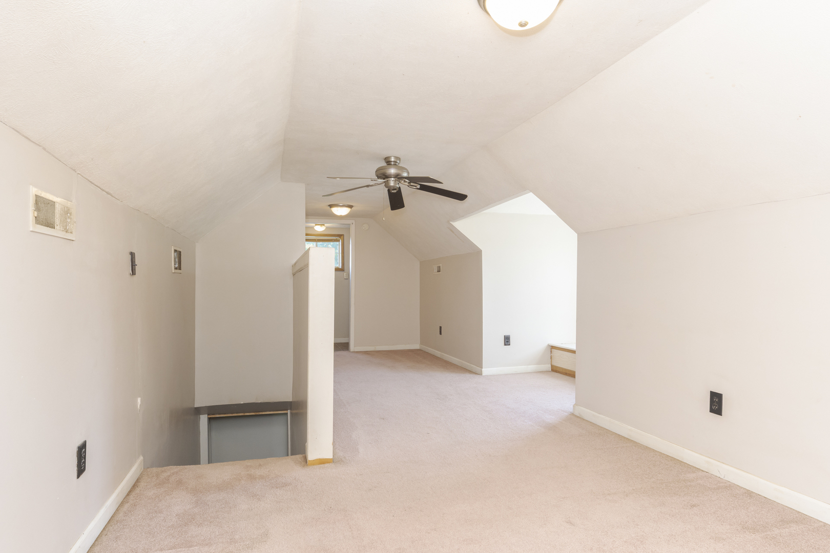 55 Maple Street Property Photo 24