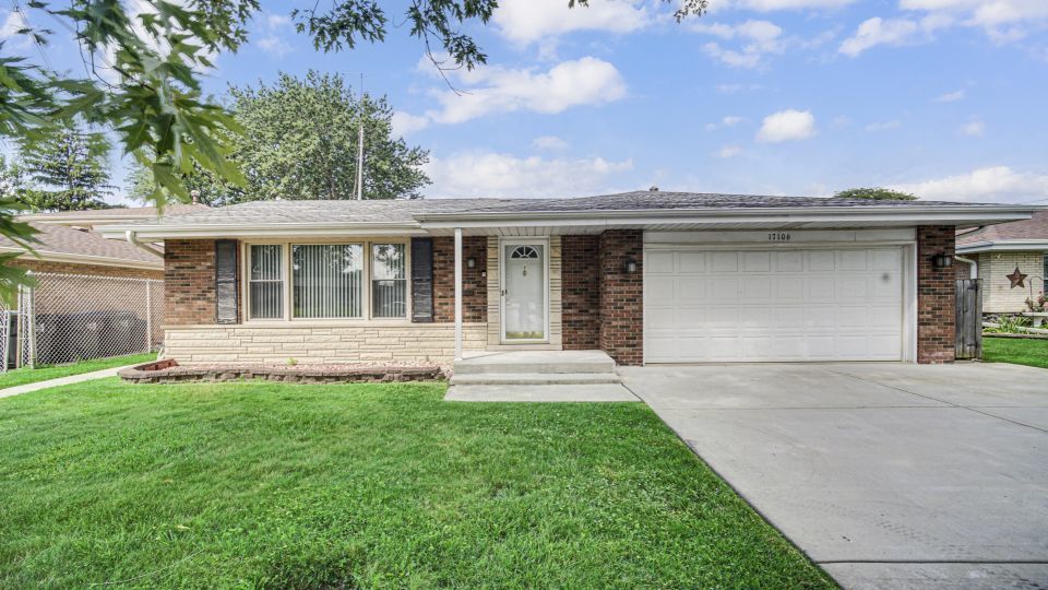 17106 Ingleside Avenue Property Photo 1