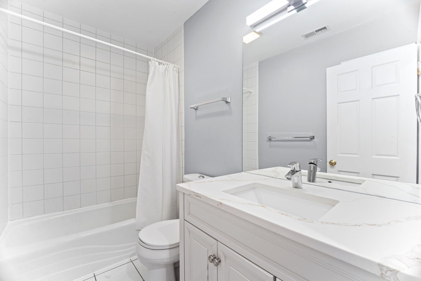 1339 E Central Road Property Photo 16