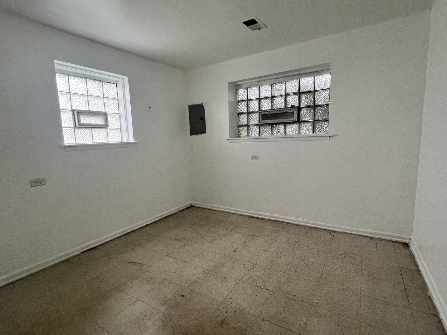 8815 S Halsted Street Property Photo 12