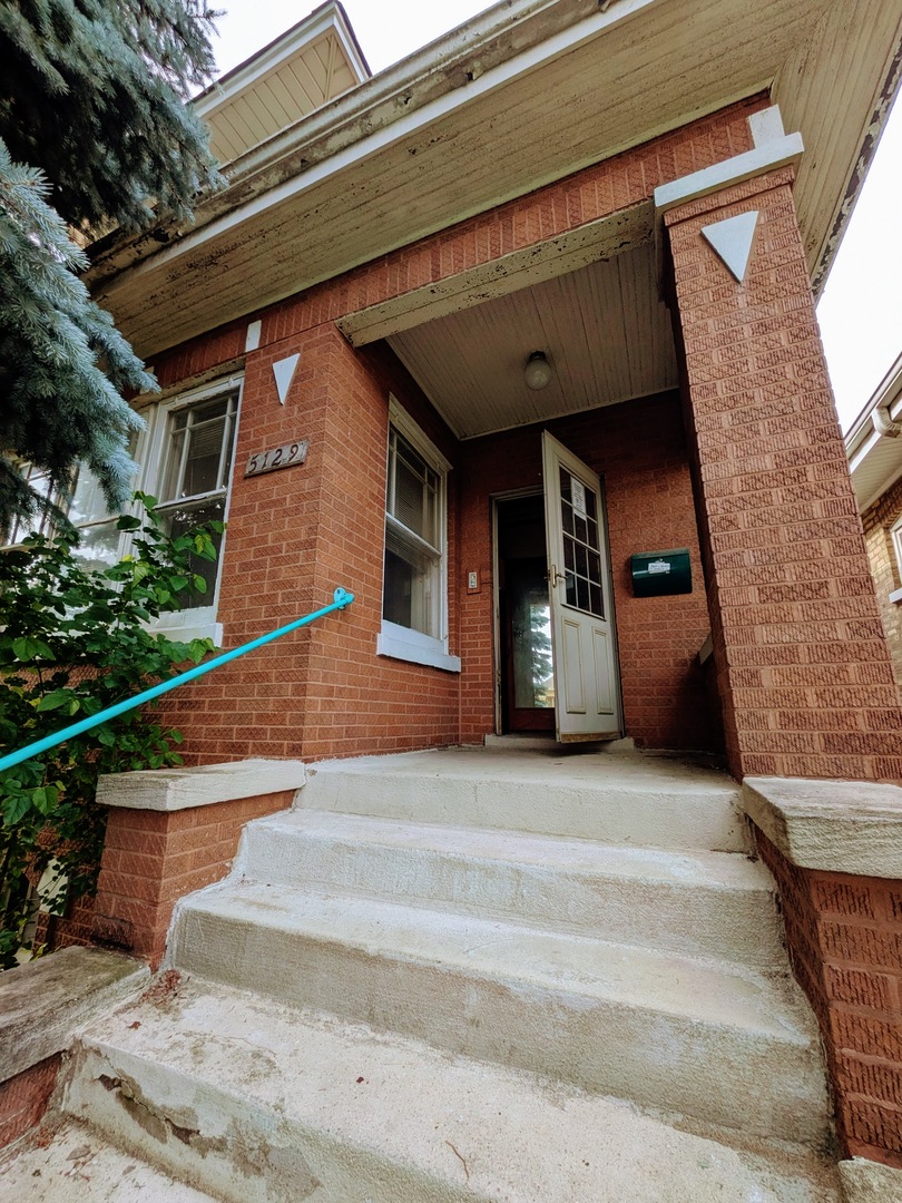 5129 W George Avenue Property Photo 4