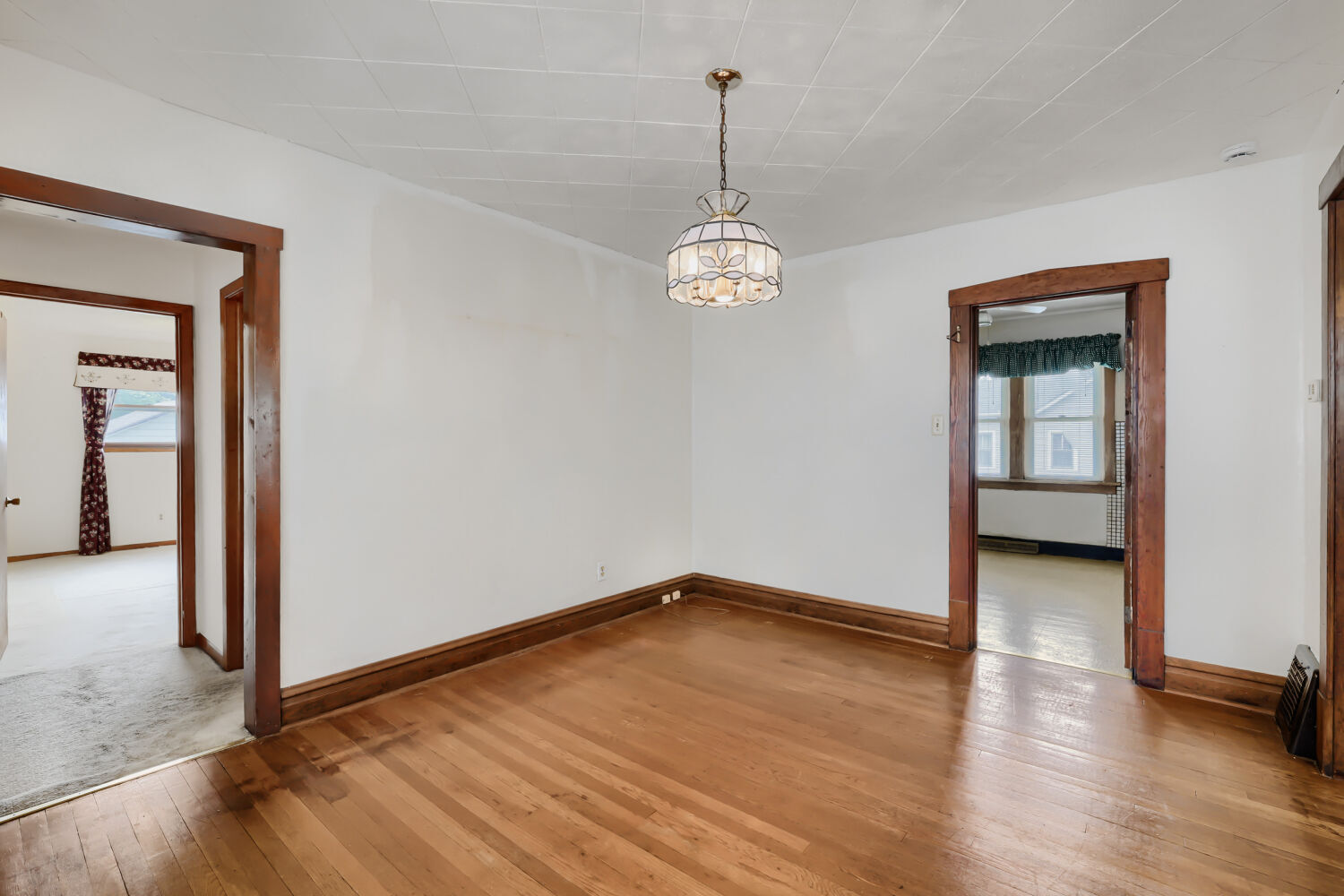709 Center Street Property Photo 13