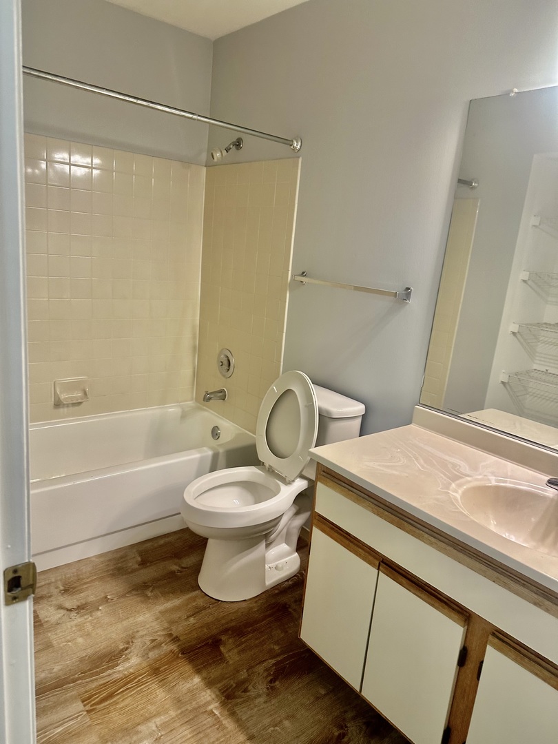 108 Glengarry Drive 304 Property Photo 7