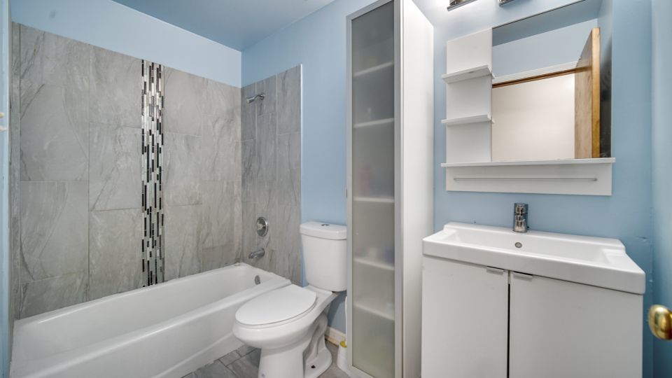 322 Central Avenue Property Photo 17