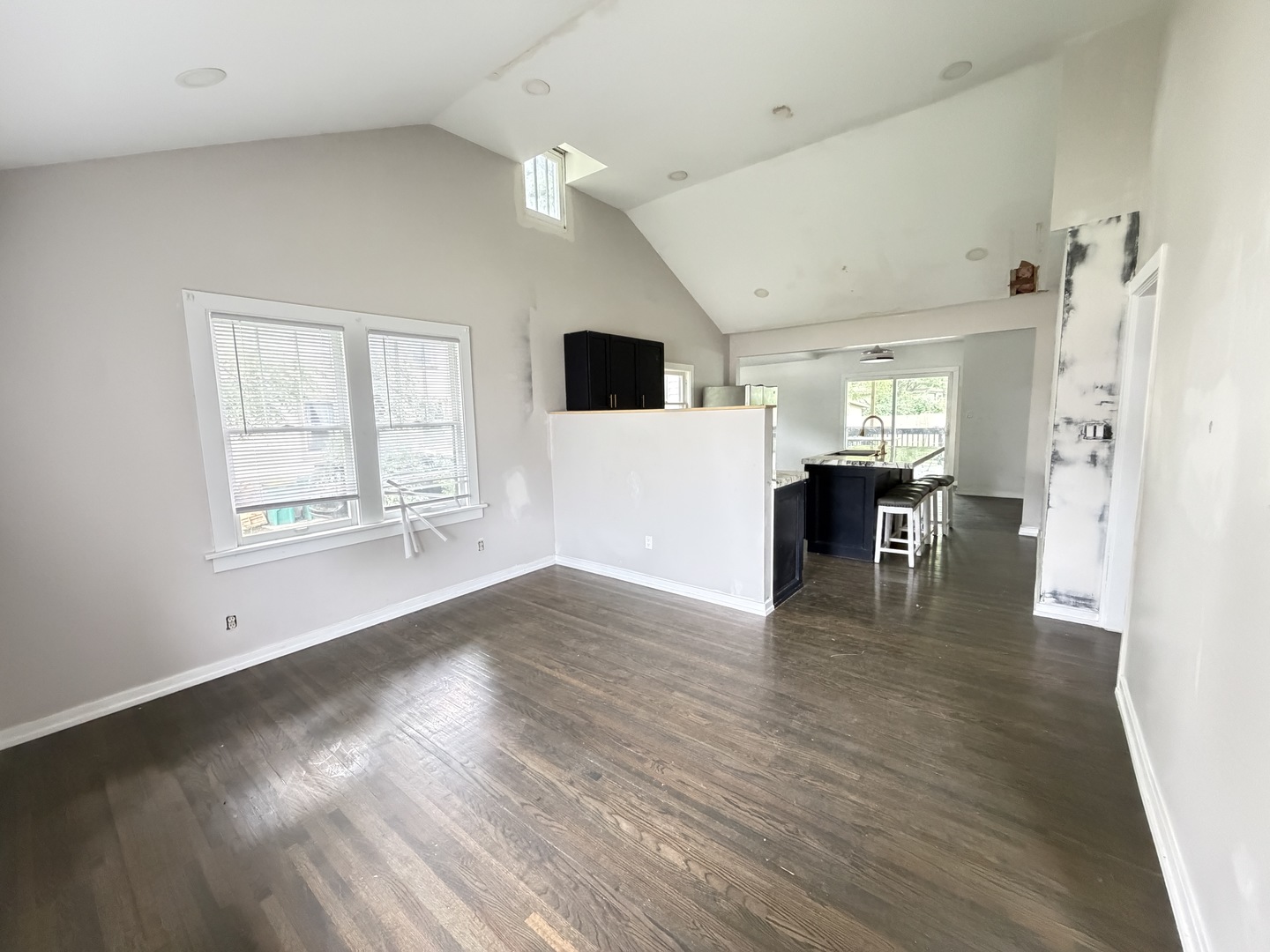 1402 5th Avenue Property Photo 2
