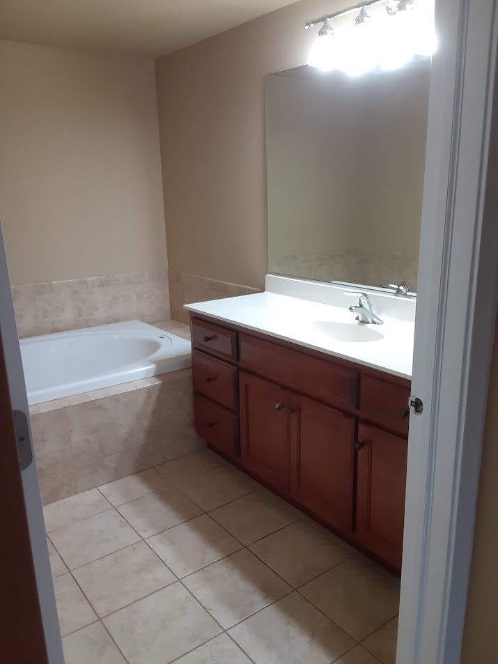 6675 S Cass Avenue 2a Property Photo 21