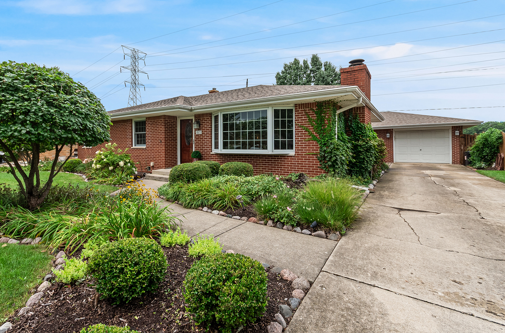1820 Root Street Property Photo 1