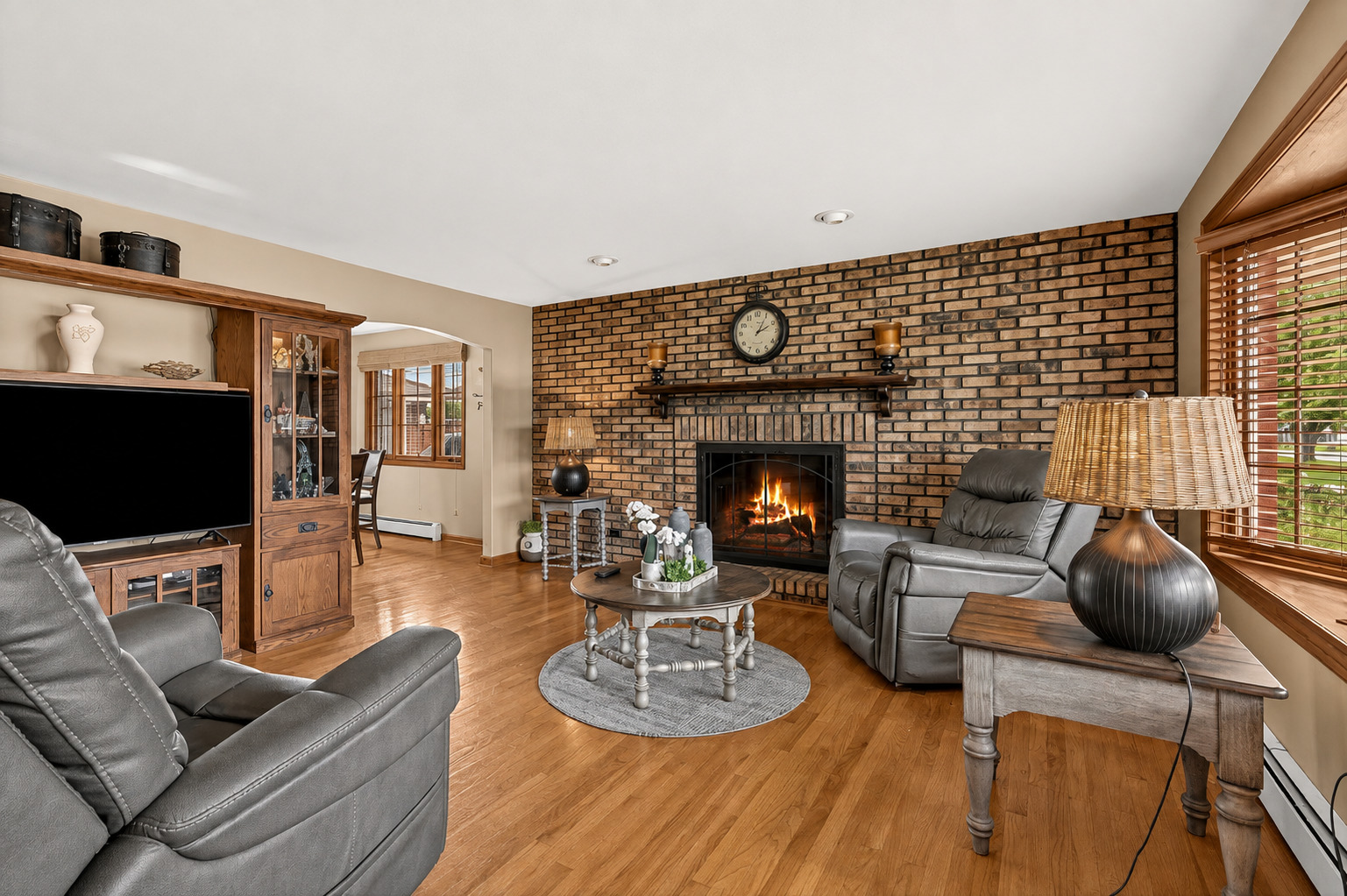 1820 Root Street Property Photo 3