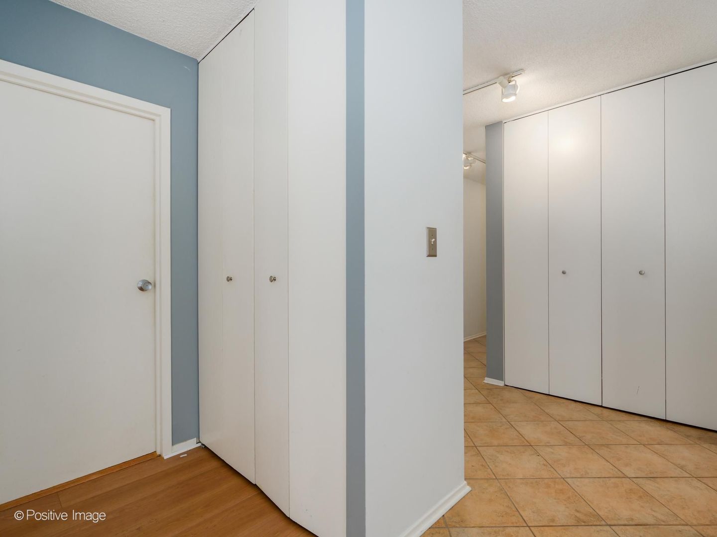 70 W Huron Street 605 Property Photo 5