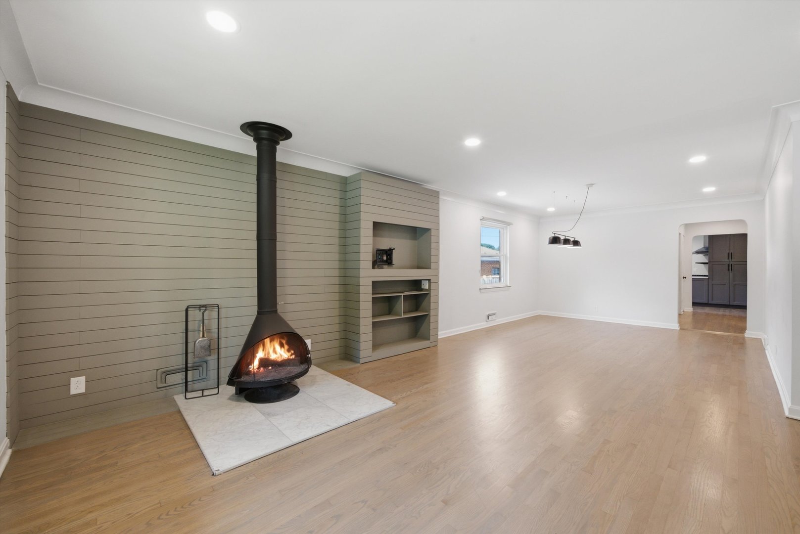 940 N Oak Park Avenue Property Photo 8
