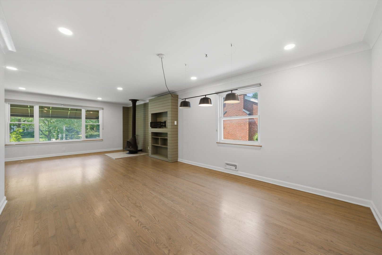 940 N Oak Park Avenue Property Photo 12